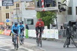 Dumoulin vergelijkt met Van der Poel: 'Die onbevangenheid zit ook in mij'