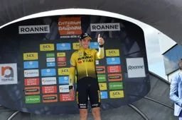 Jumbo-Visma ziet mogelijkheden: 'Van Aert mag in Tour-tijdrit alles geven'