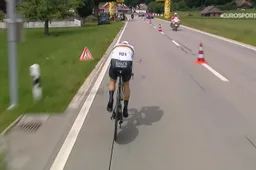 Dennis pakt overwinning en leiderstrui in tijdrit van de Ronde van Zwitserland
