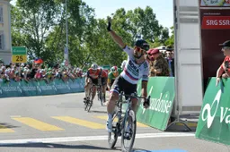 Sagan sprint overtuigend naar winst in derde etappe Ronde van Zwitserland