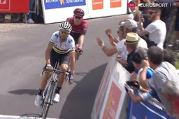 Valverde sprint overtuigend naar zege in eerste etappe La Route d'Occitanie