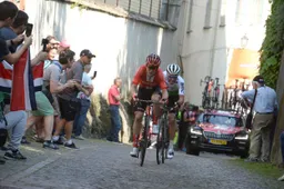 Bakelants stoort zich aan Tour: 'Zo vind ik het totaal niet professioneel'