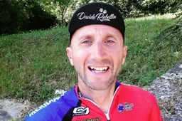 Eén keer raden wie er nog maar een jaartje aan vastplakt; Davide Rebellin (bijna vijftig)