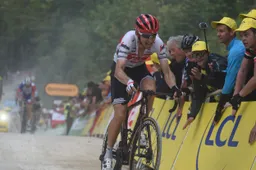 Column: Het coronavirus zit op de fiets en is een type à la Mollema