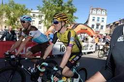 Kruijswijk blij met zege Van Aert en eigen klassement: 'Dit is lekker'