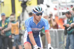 Sterke Terpstra ziet bij rentree in Tour du Limousin ploegmaat Calmejane winnen