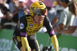 Kruijswijk blij met prestatie, maar leeft mee met Van Aert: 'Moest mij herpakken'