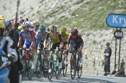 Etappe 14 Tour de France | Bernal mocht niet wachten op 'slappe' Thomas