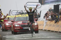 Yates pakt etappe 15; Pinot is Alaphilippe, Thomas en Kruijswijk te sterk af