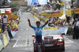 Quintana soleert naar zege etappe 18; Bernal maakt Colombiaans feest compleet