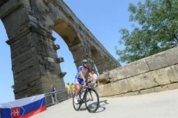 Ook Pinot maakt zich zorgen: 'Te lang op hometrainer is niet gezond'