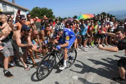 Evenepoel jongste winnaar Kristallen Fiets ooit; Van Aert reageert sportief