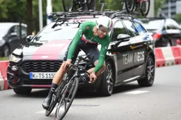 Ganna en Affini zorgen voor Italiaans tijdritfeest BinckBank Tour; Van Emden 3e