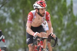 De Gendt plaatste omdat het nog kon een imponerende solo: ‘Voor de fans’