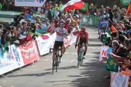 Sloveense maatjes delen dreun uit: Pogacar wint tweede rit, Roglic leidt steviger