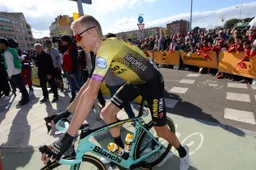 Gesink ziet sterk Jumbo-Visma falen in Japan Cup door tactische missers