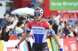 Jakobsen troeft Viviani met ijzersterke sprint af in eerste etappe Algarve