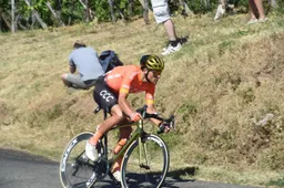Van Avermaet is spreekbuis van CCC-renners: 'Paar nachten slecht geslapen'