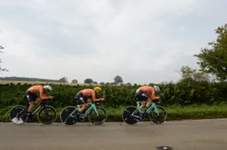 Italië met Ganna wint EK-goud op Mixed Relay, Nederland met o.a. Mollema naar brons