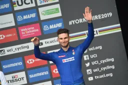 Ontketende Ganna snelt naar wereldtitel tijdrijden, Van Aert pakt zilver