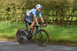 Riis onder de indruk van training Campenaerts: 'Straks sneller dan ooit'