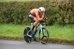 Van Emden degelijk in tijdrit: 'Ik had het gevoel dat ik zou kunnen verrassen'