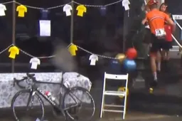 [Update] Huilende Colombiaan en toileterende Van Uden leggen acties uit