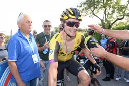 Roglic prijst werk ploeggenoten na spectaculaire zege in Giro dell'Emilia
