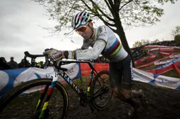 Van der Poel laat crossen schieten en richt zich op einde van deze maand