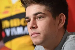 Van Aert wil in één keer door: 'Tour, klassiekers, daarna meteen veldrijden'