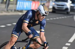 Deense ploegmaat van Van der Poel: 'Van Omloop tot Roubaix er voor hem zijn'