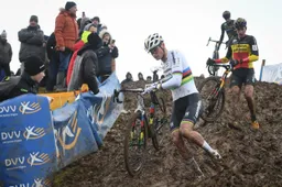 Nys: 'Aerts gaat het vuur aan de schenen van Van der Poel leggen op WK'