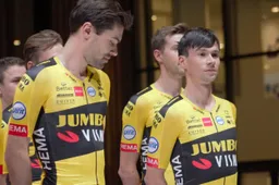 Dumoulin: 'Roglic staat hoger in de hiërarchie dan ik en Kruijswijk'