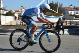 Barbier wint door val ontsierde rit San Juan; Evenepoel tegen de grond
