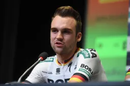 Opgelucht peloton veelal positief; Poels en Schachmann vrezen problemen