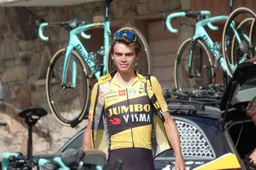 Kuss legt inhaalrace Dumoulin uit: 'Hij moest van fiets wisselen'