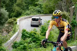 Kruijswijk ziet dat Dumoulin vertrouwen mist: 'Hij was helemaal niet zo slecht'