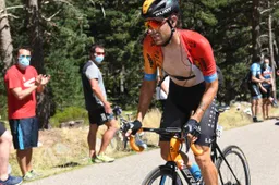 Caruso kan peloton op het nippertje voorblijven in Circuito de Getxo