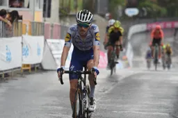 Devenyns ziet Alaphilippe winnen op smartphone fan: 'Schreeuwde het uit'