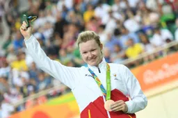 D'Hoore pakt vrouweneditie Gent-Wevelgem na zinderende slotfase