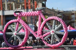 Wielrennen op TV 17 oktober | Historische Giro-dag in de maak? Zo laat ziet u het!