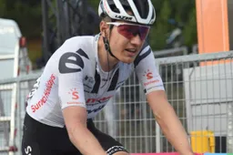 Kranten over Kelderman: 'Hij zal moeten aanhaken bij Geoghegan Hart en Hindley'