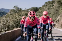 Wieleroutfits WorldTour 2021 | EF Education-NIPPO overwegend in het roze
