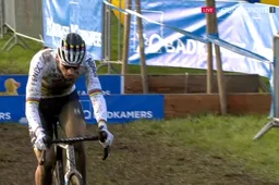 Van der Poel toont spierballen in Baal, slotoffensief Van Aert komt te laat