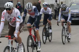 Nibali spreekt van 'Belgisch pact' in rit 7, Naesen bevestigt dat hij ergens mee bezig is