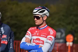 Van der Poel ideale knecht voor Merlier na kapot stuur: 'Ik was zelf nog heel goed'