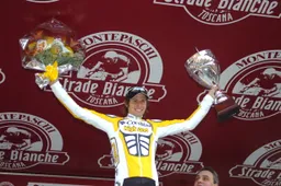 IDL Retro | Thomas Löfkvist, de enige klimmer ooit die Strade Bianche won