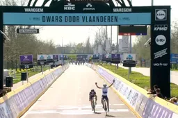 Van Vleuten pakt eerste van 2021 na slopende koers in Dwars door Vlaanderen