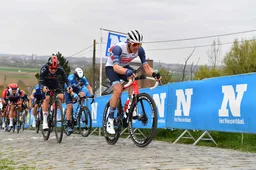 Wielrennen op TV 26 februari 2022 | Schermen tekort op deze bomvolle koersdag!