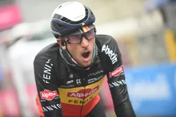 De Bondt met trots gevoel na prijs voor de strijdlust en tussensprintklassement